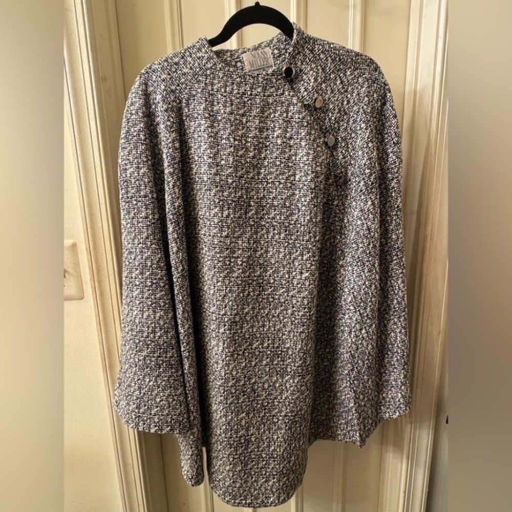 Nolan Miller Black and White Tweed Poncho- Size Plus - Picture 1 of 5